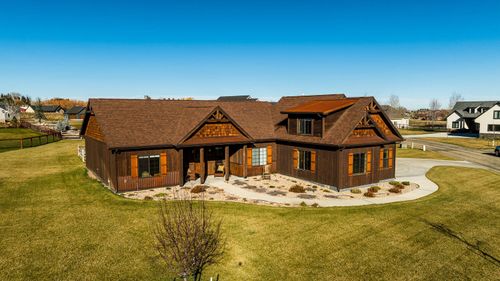 2 Wishbone Way, Sheridan, WY, 82801-8554 | Card Image