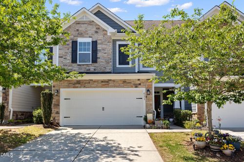 621 Mountain Pine Dr, Cary, NC, 27519-9616 | Card Image