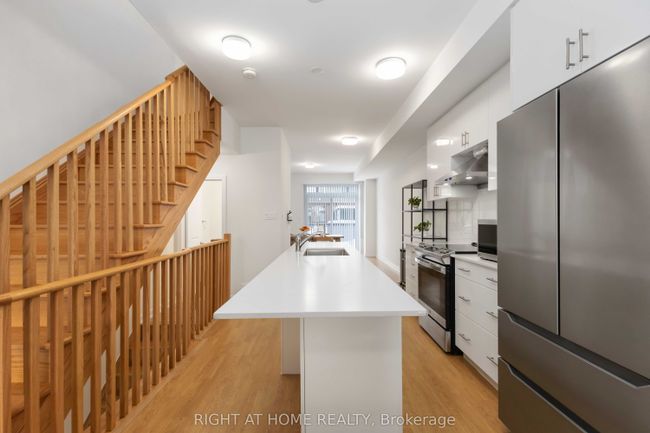 1557 Midland Ave, House attached with 4 bedrooms, 4 bathrooms and 1 parking in Scarborough ON | Image 17