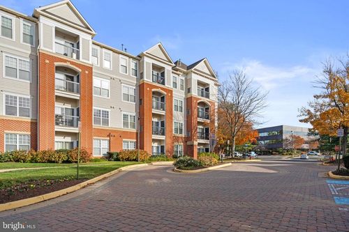 1-402-3851 Aristotle Ct, FAIRFAX, VA, 22030-7489 | Card Image