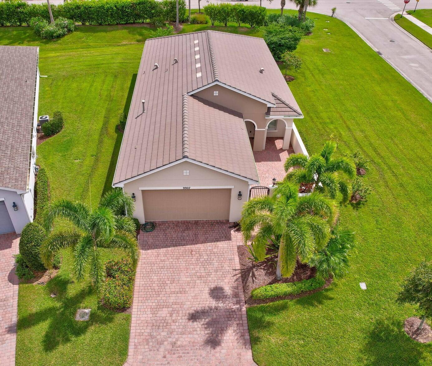 Trumpet Tree Cir, Port Saint Lucie, FL 34987