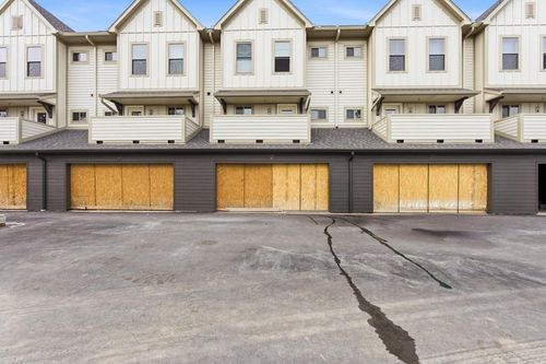 2123 E Howard Avenue, Saint Francis, WI, 53235 | Card Image