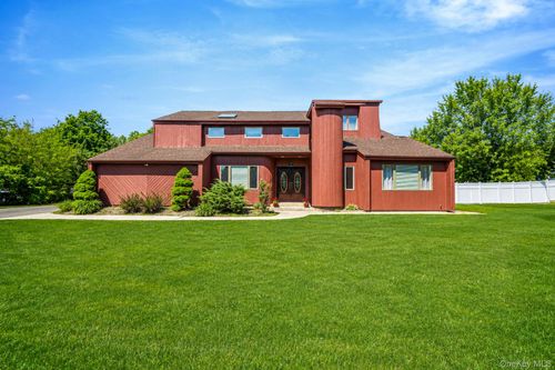 6 Sachem Court, Brookhaven, NY, 11738 | Card Image