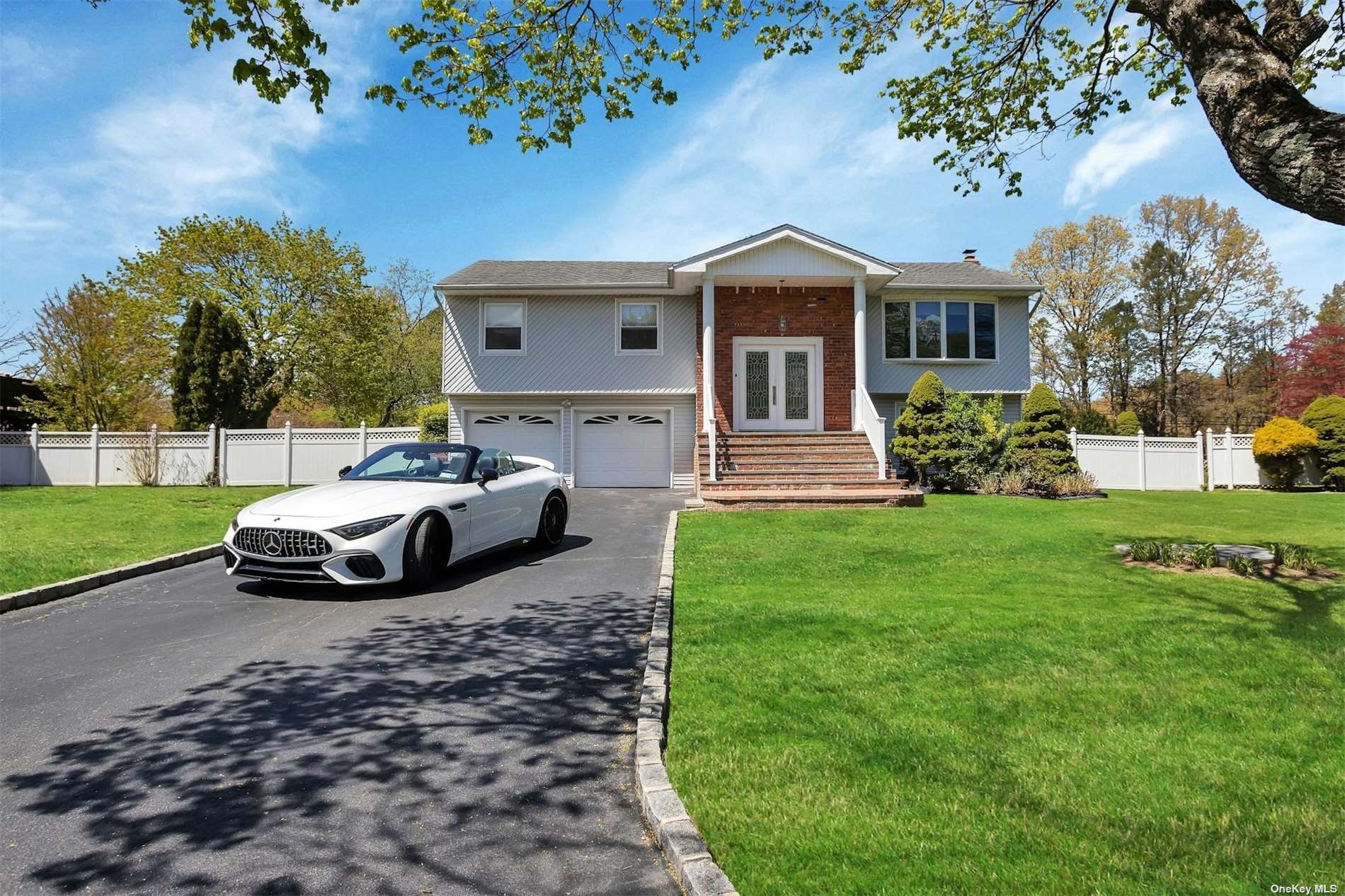 Peppermint Rd, Commack, NY 11725
