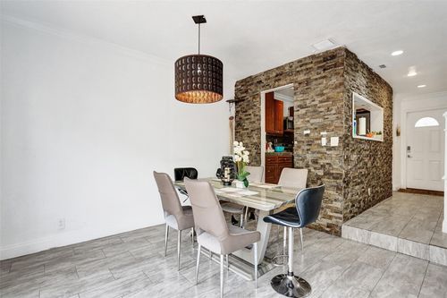 6-8226 Nw 8th Pl, Plantation, FL, 33324-1206 | Card Image