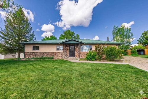 516 Willow Dr, Hotchkiss, CO, 81419-9327 | Card Image
