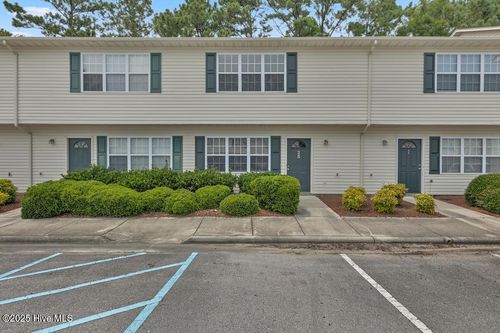 25 Pirates Cove Dr, Swansboro, NC, 28584-8362 | Card Image