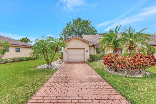 6700 Versailles Ct, Condo with 3 bedrooms, 3 bathrooms and null parking in Lake Worth FL | Image 52