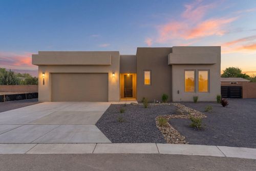 2312 Los Amigos Dr Nw, Albuquerque, NM, 87104 | Card Image