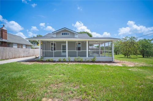 783 E Central Ave, Eagle Lake, FL, 33839-3414 | Card Image