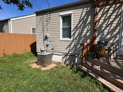 2393 Fisher Street, Home with 2 bedrooms, 1 bathrooms and null parking in Melvindale MI | Image 2