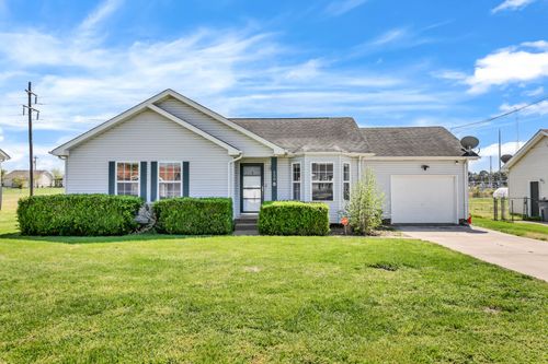 520 Gainey Dr, Oak Grove, KY, 42262-8259 | Card Image