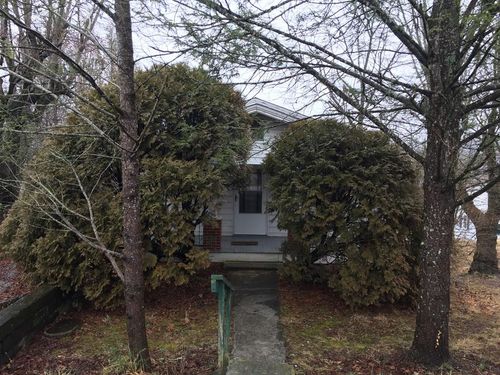 205 E Milligan Dr, Greeneville, TN, 37743-5704 | Card Image