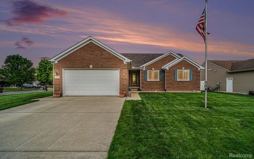 12436 Spencer Ln, Carleton, MI, 48117-9624 | Card Image