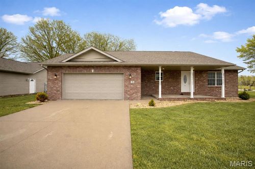 5 N Porte Dr, Highland, IL, 62249-2973 | Card Image