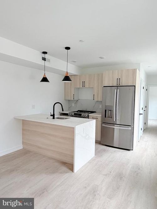 3d-208 Vine Street, PHILADELPHIA, PA, 19106 | Card Image