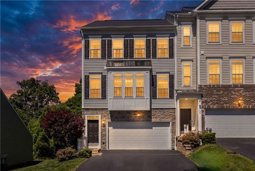 2153 Shawnee Dr, Washington, PA, 15301-5099 | Card Image