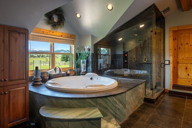 Primary Bathroom | Image 39