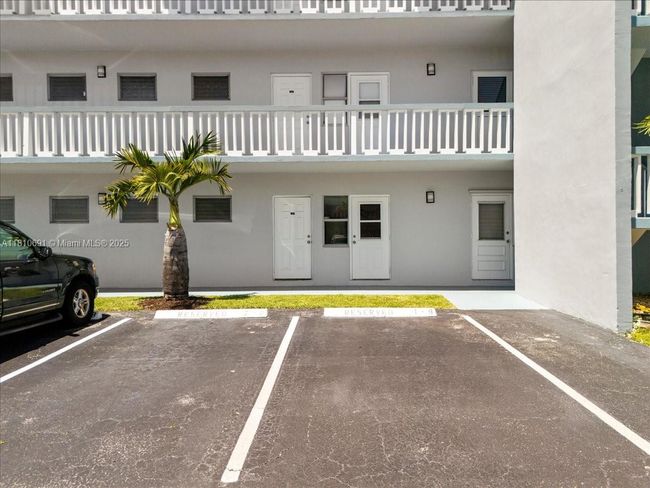 APT-109 - 2200 Park Ln, Condo with 1 bedrooms, 2 bathrooms and null parking in Hollywood FL | Image 36