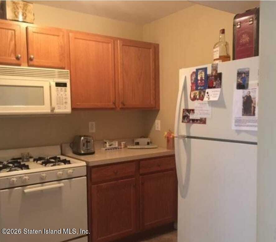 Residential Lease in Staten Island 4
