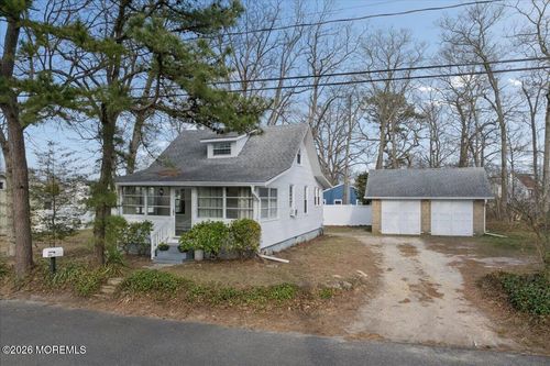 519 Barber Ave, Brick, NJ, 08723-5306 | Card Image