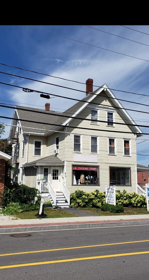 821 Islington St, Portsmouth, NH, 03801-2112 | Card Image
