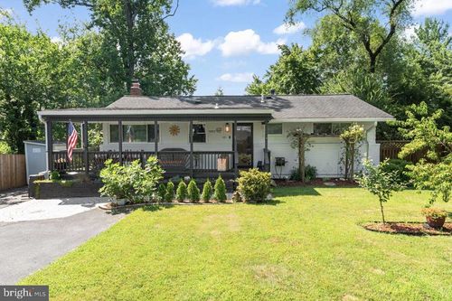 4511 Apple Tree Dr, ALEXANDRIA, VA, 22310-2901 | Card Image