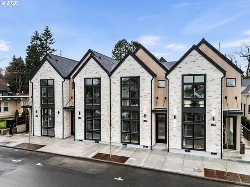 4-1911 Broadway St, Vancouver, WA, 98663-3495 | Card Image