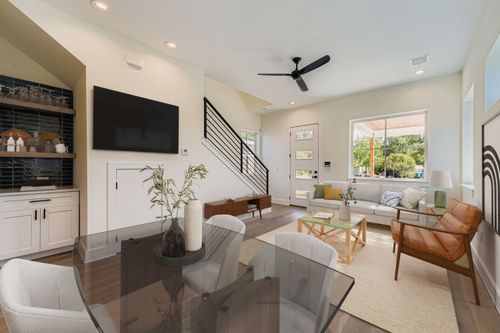 4712 S Forest Dr, Austin, TX, 78745-1738 | Card Image