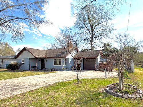 43 Ridge Rd, Centralia, IL, 62801-4432 | Card Image