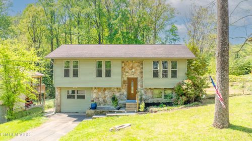 6608 Rock Bridge Ln, Knoxville, TN, 37921-3882 | Card Image