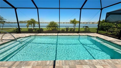 303 Spring Hill Lake Loop, CAPE CORAL, FL, 33993-4526 | Card Image