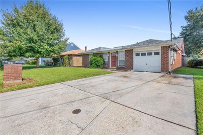 605 Park Ridge Drive, House other with 3 bedrooms, 2 bathrooms and null parking in River Ridge LA | Image 2