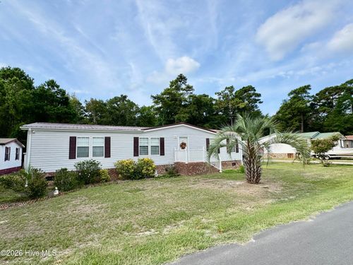 617 7th St Se, Bolivia, NC, 28422-8153 | Card Image