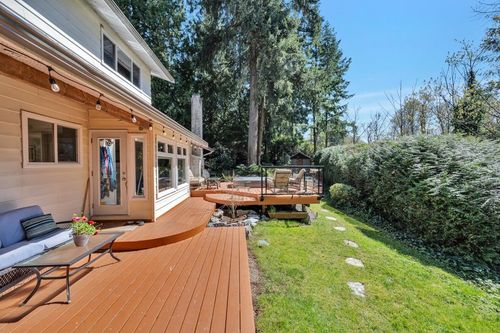10987 Collings Pl, Delta, BC, V4C7E7 | Card Image