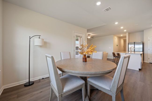 368 El Capitan Loop, House other with 3 bedrooms, 2 bathrooms and null parking in Dripping Springs TX | Image 7
