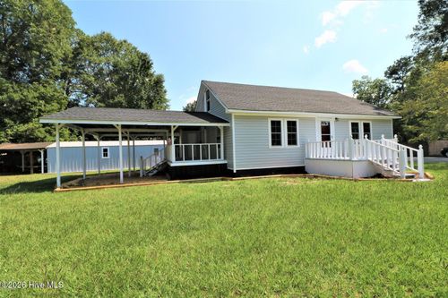 51 Oak St, Whiteville, NC, 28472-5481 | Card Image