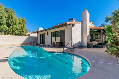 2482 Swan Ln, Las Vegas, NV, 89121-5240 | Card Image