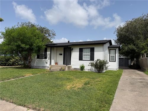 762 Sharon Dr, Corpus Christi, TX, 78412-2924 | Card Image