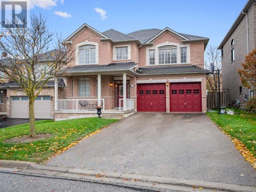 27 Cortese Terr, Thornhill, ON, L4J8S4 | Card Image
