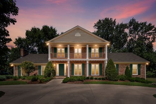 9228 Fox Run Dr, Brentwood, TN, 37027-7444 | Card Image
