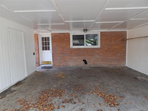 104 Crestview Dr, Hitchcock, TX, 77563-1827 | Card Image