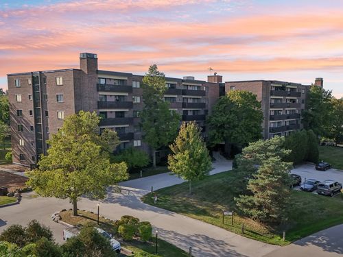 apt-106-920 Vose Dr, Gurnee, IL, 60031-3146 | Card Image