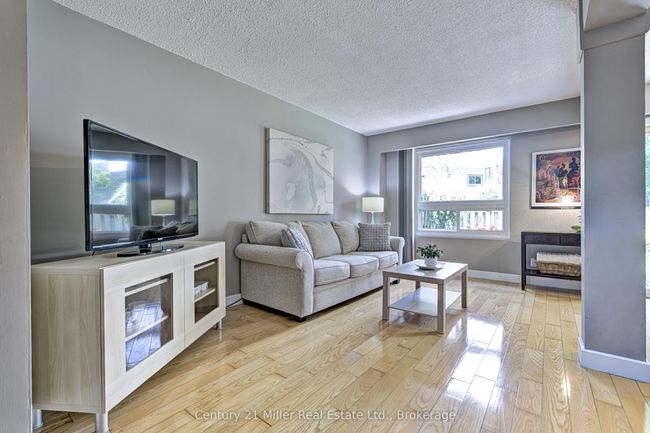 109 - 2315 Bromsgrove Rd, Condo with 4 bedrooms, 2 bathrooms and 1 parking in Mississauga ON | Image 7