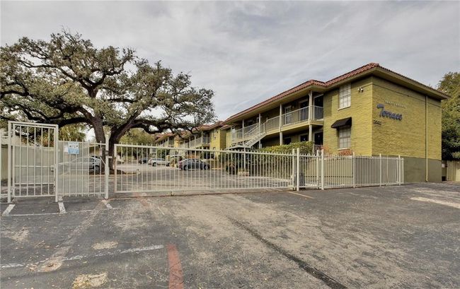 APT-20 - 2302 E Side Dr, Condo with 1 bedrooms, 1 bathrooms and null parking in Austin TX | Image 21