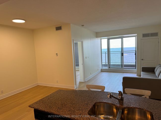 504 - 699 Aberdeen Blvd, Condo with 1 bedrooms, 1 bathrooms and 1 parking in Midland ON | Image 8