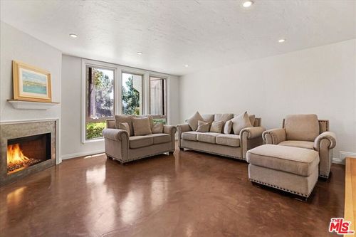 193-23502 Coso, Mission Viejo, CA, 92692-1525 | Card Image