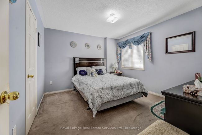 164 Dixon Dr, House other with 4 bedrooms, 3 bathrooms and 2 parking in Milton ON | Image 23