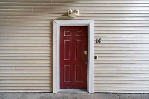 i14-1210 Ne 6th Ln, Ankeny, IA, 50021-6772 | Card Image