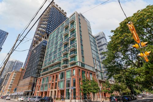 th2-220 George St, Toronto, ON, M5A2N1 | Card Image